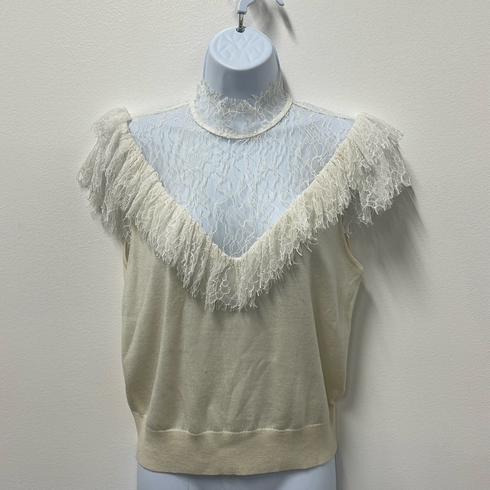 Alice and Olivia Ivory lace top size medium
